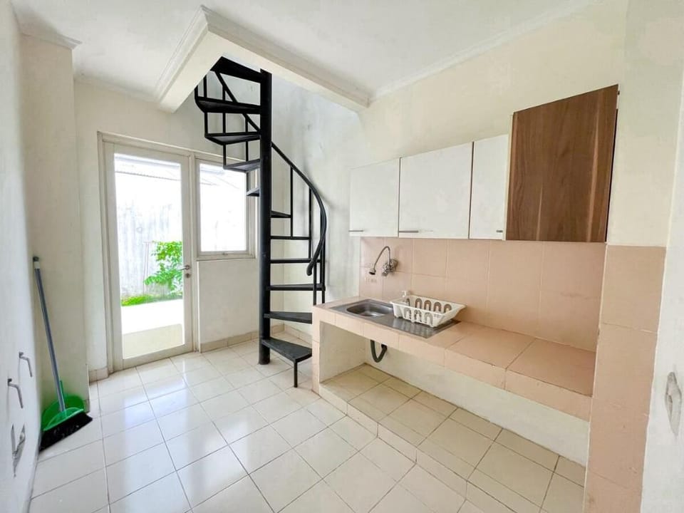 Reika Mansion Type B - Rumah 2 lantai 3 kamar  Vacation rental in West Java