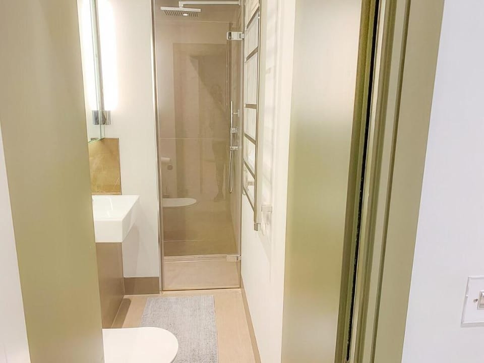 Splendour 3BR flat in Mayfair w/ Fireplace & Patio Apartment in City of Westminster
