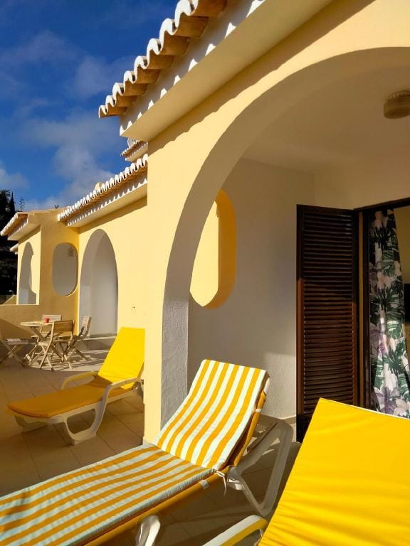 Lovely 2-bedroom rental in Carvoeiro free parking Apartment in Carvoeiro