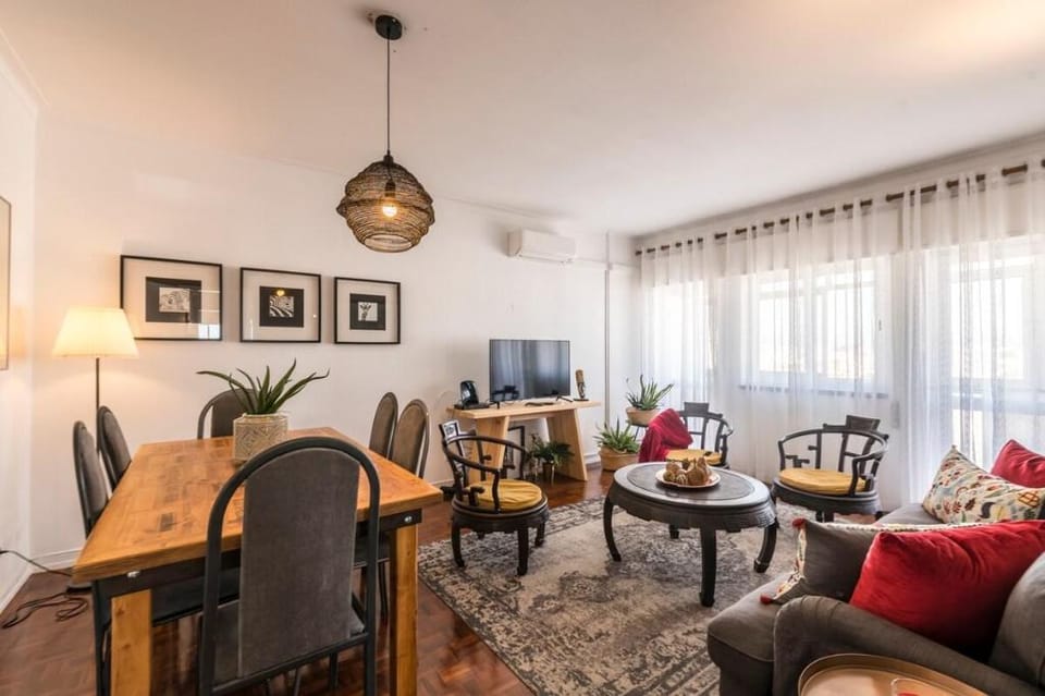 Stunning sunny 3-bedroom apartment in Portimão Vacation rental in Portimao