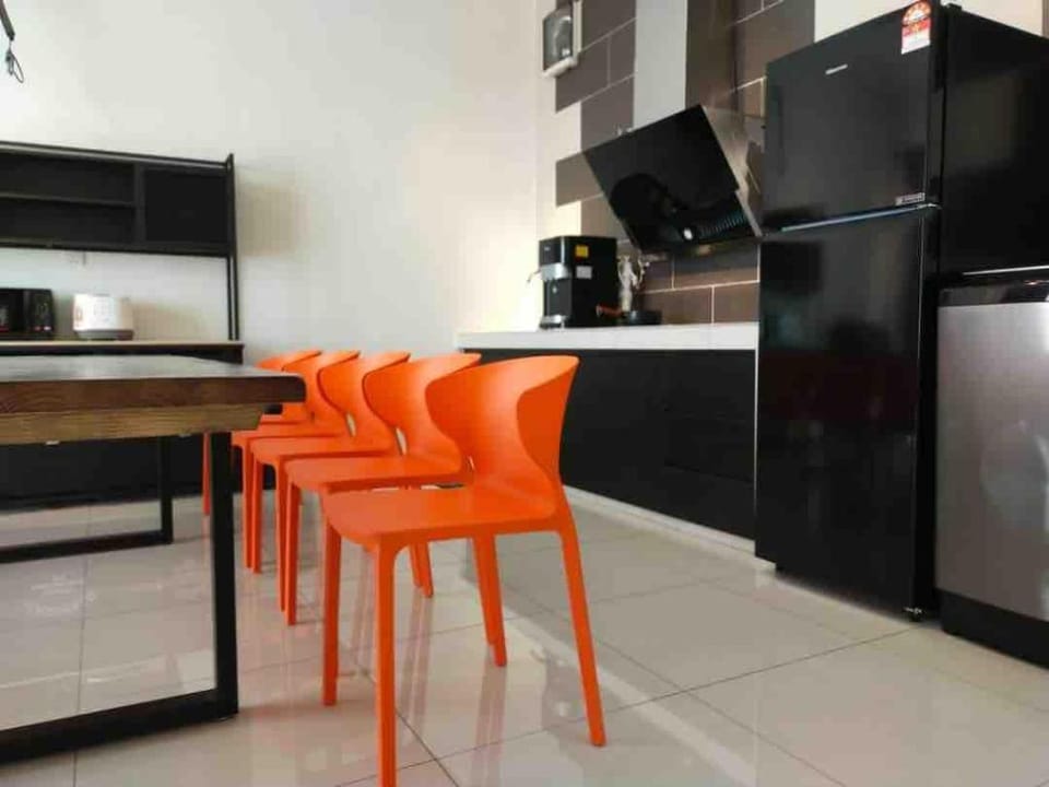 Dawn de Ville-Private Pool BBQ Karaoke 34-40pax Villa in Ipoh