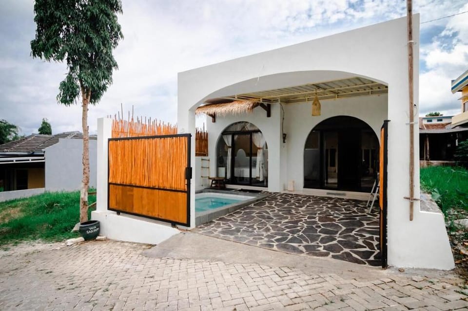 Villa Sakinah Private Pool by Masterpiecevilla Villa in Batu