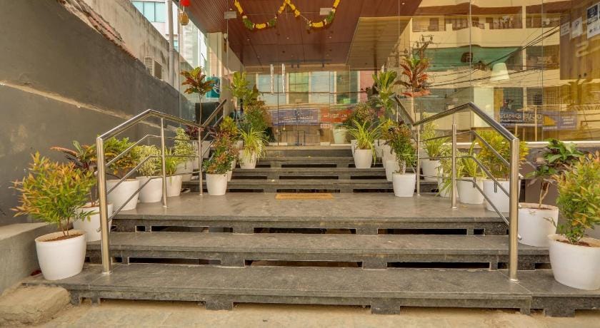 Townhouse CASA GRAND Hotel in Hyderabad