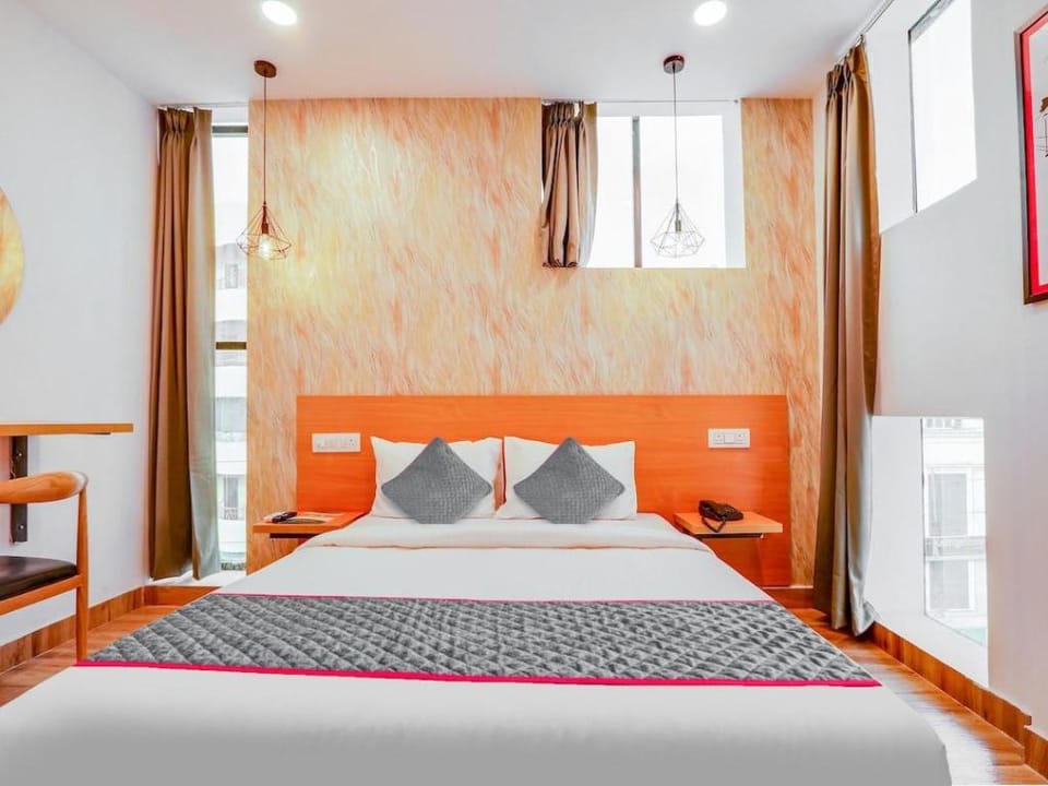 Townhouse CASA GRAND Hotel in Hyderabad