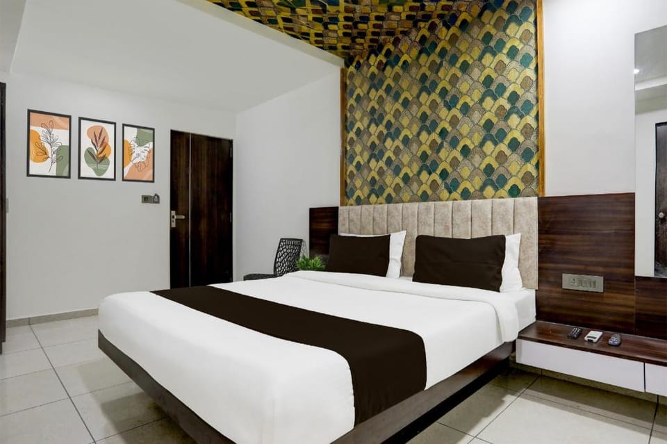 Hotel O Nana Chiloda Near Airport Formerly Green Valley Hotel in Ahmedabad