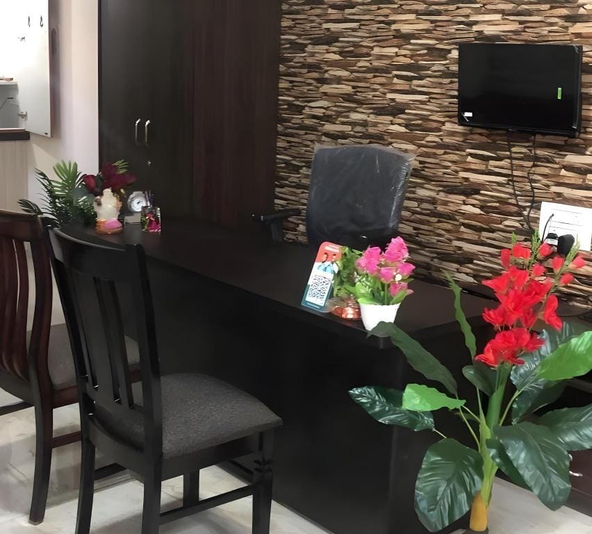 OYO Sri Lakshmi Venkateshwara Delux Lodge Hotel in Bengaluru