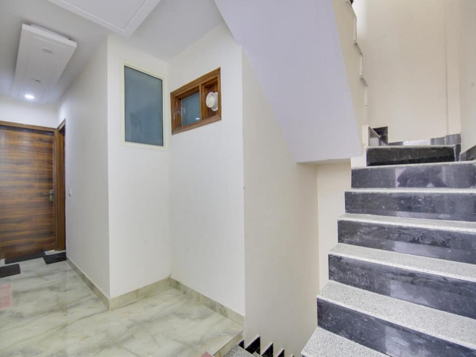 HOTEL AR RESIDENCY Vacation rental in Delhi