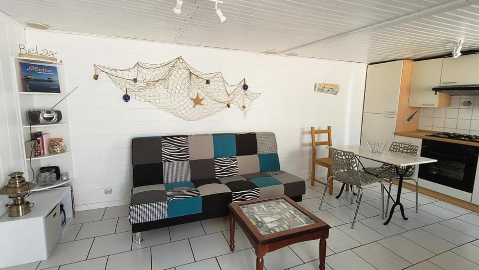 La petite maison bleue Vacation rental in Andernos-les-Bains