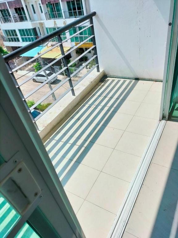 ม.วโรดมเพลส เป็นทาว์โฮม 4 ชั้น Apartment in Bangkok