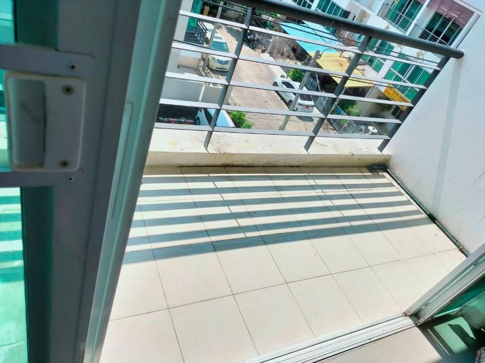 ม.วโรดมเพลส เป็นทาว์โฮม 4 ชั้น Apartment in Bangkok