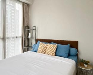 Comfy 2 BR near Taman Anggrek & Central Park Apartment in Jakarta