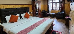 VERONICA ALPINA HOME STAY, DARJEELING INDIA Vacation rental in Darjeeling