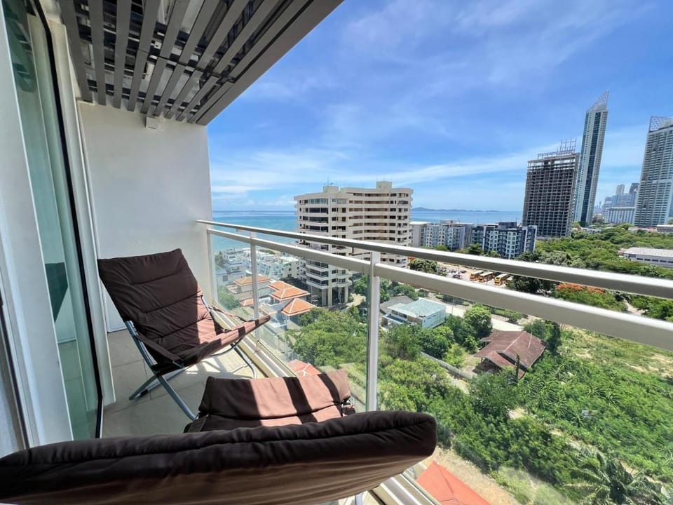 Veranda Residence 1 Bedroom By Thita-Sea View Apartment in Pattaya City