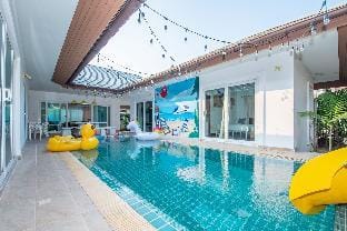 Fineday Pool Villa Pattaya-4BR and  swimming pool Villa in Chon Buri Changwat