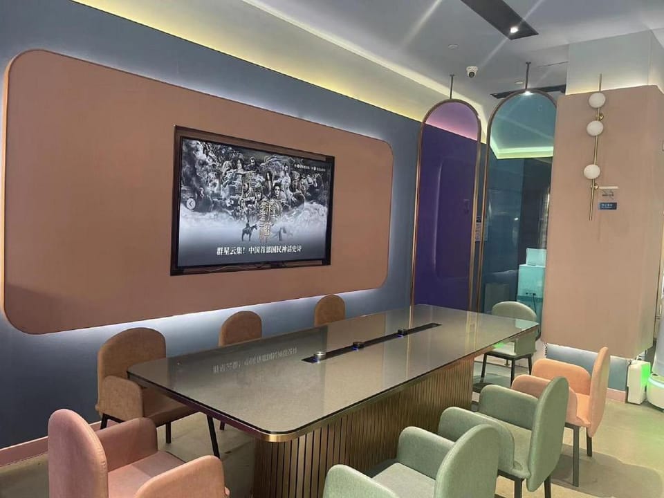 Hanting Hotel Dongguan Municipal Government Guomao Hotel in Guangzhou