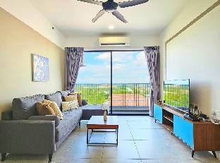 Bell Suite Homestay 3BR 6pax | 16km to KLIA Sepang Apartment in Negeri Sembilan, Malaysia