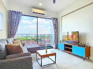 Bell Suite Homestay 3BR 6pax | 16km to KLIA Sepang Apartment in Negeri Sembilan, Malaysia