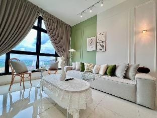 Paradigm Residence, CountryRoad by Guesthouse-8pax Vacation rental in Johor Bahru