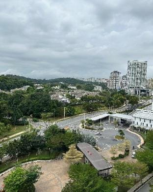 Spacious Cozy Place in Putrajaya with Big Pool Apartment in Putrajaya