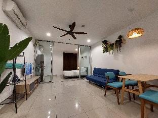 Three Elements*The Garden*MRT2*Netflix*SelfCheckIn Apartment in Selangor, Malaysia