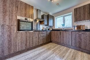 Accommodation nr NEC/Airport with Private Parking Vacation rental in Metropolitan Borough of Solihull