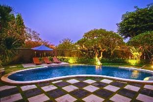 Royal Lodge 1 BR Deluxe Room Garden View NE110A Vacation rental in Bali