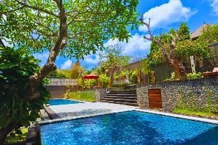 Royal Lodge 1 BR Deluxe Room Garden View NE110A Vacation rental in Bali