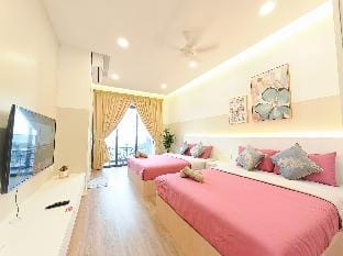 MJHolidayA1645{CharmingSuite} Seaview+FreeCarPark Apartment in Malacca