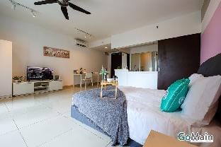 For 2Pax /Trefoil Setia Alam Suite Free Parking Vacation rental in Selangor, Malaysia