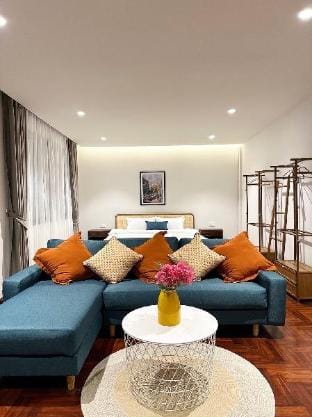 Central home 3mins to Terminal21 Vacation rental in Bangkok