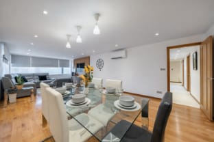 Super Deluxe Two-bedroom apartment Apartment in City of Westminster