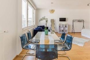 Central, city view balcony, Studio Stubenbastei Apartment in Vienna