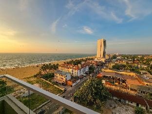 Ocean Breeze Elegant Studio Apartment Negombo Vacation rental in Negombo