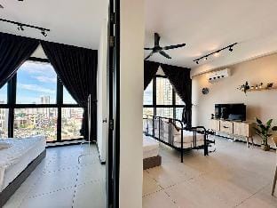 Dream 3BR Seaview Homestay at UrbanSuite UA23A7 N  Vacation rental in George Town