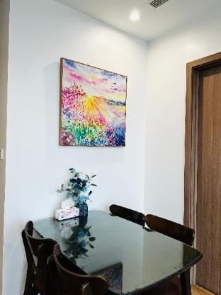 Gem Apartment - Vinhomes Skylake 2BR/Netflix/Pool Apartment in Laos