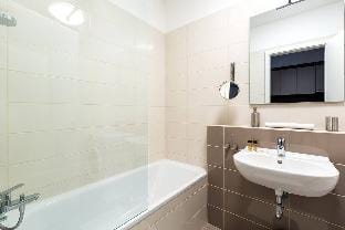 Garden Haven Retreat close to downtown Vacation rental in Budapest
