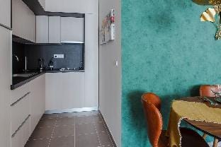 Golden Sunshine Apartment on Corvin Promenade Vacation rental in Budapest