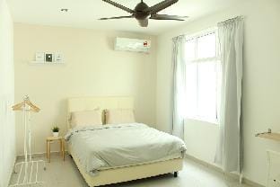 10-12pax SEAVIEW Cozy Modern Beach House Vacation rental in Tanjung Bungah