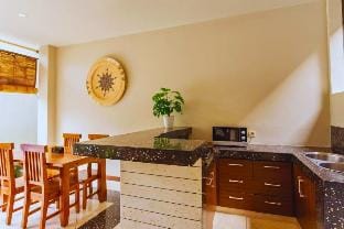 Sun And Sand 3 BR Privat Swimmingpool Villa NE44B Villa in Bali