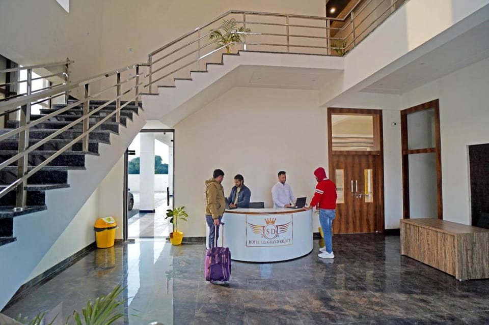 Hotel SD Grand Palace Hotel in Uttar Pradesh