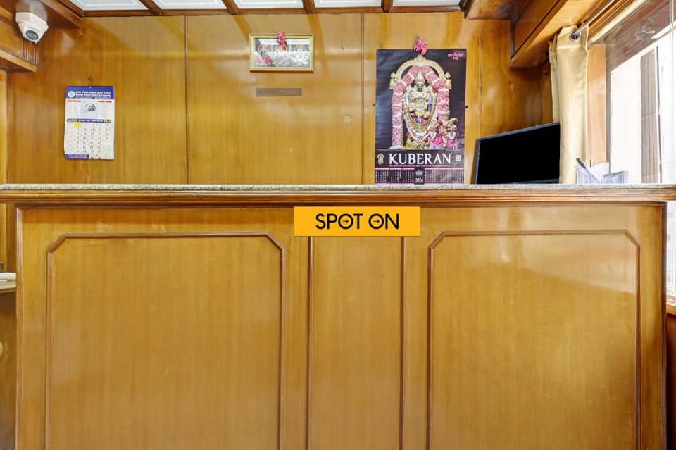 SPOT ON Hotel Shivalaya Deluxe Lodge Hotel in Bengaluru