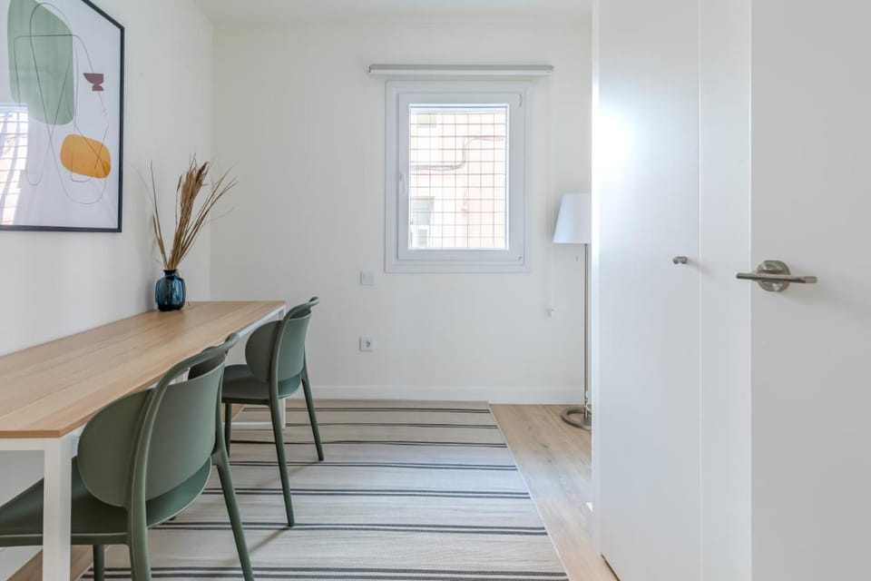 CATERINA Plaza Castilla Apartment in Madrid