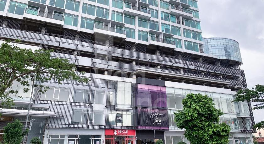 RedLiving Apartemen TreePark City - Hunian Idamanku Tower Alpine Apartment in West Java