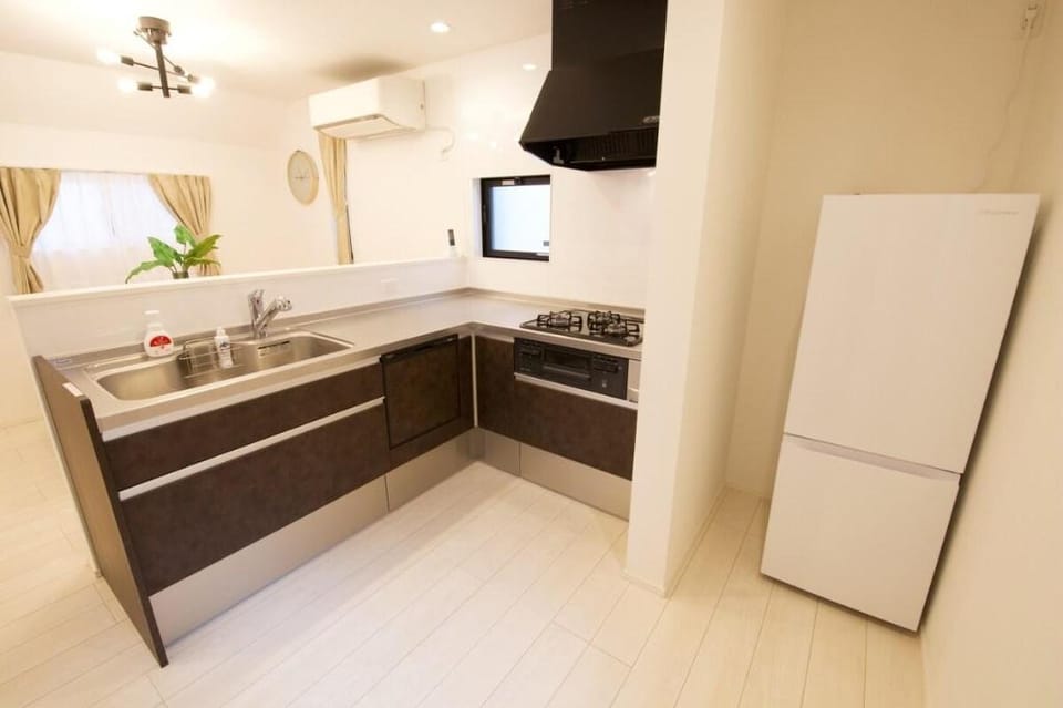 FINOA  Residential Suite KAMEARI Vacation rental in Saitama Prefecture