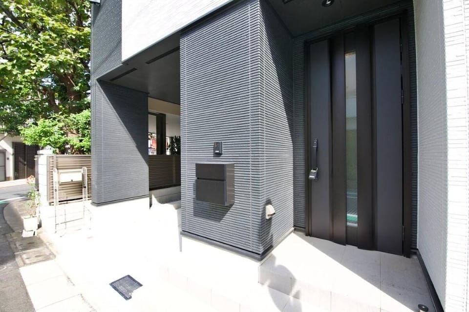 FINOA  Residential Suite KAMEARI Vacation rental in Saitama Prefecture