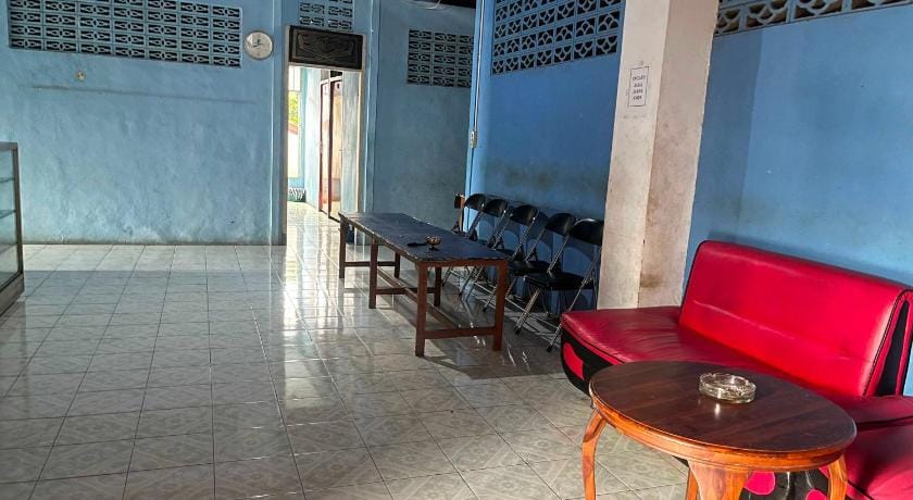 Hotel O Wisma Alam Syariah Near PLN GARDU INDUK MAMUJU Hotel in Indonesia