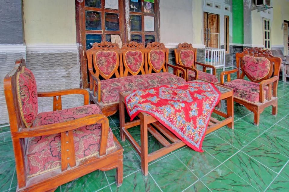 Capital O 93437 Embung Banteran CottageNearLapangan Banteran Hotel in Indonesia