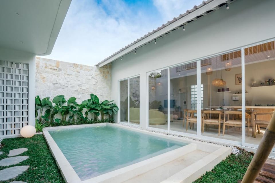 Hello Summer Villa at Uluwatu Villa in Bali