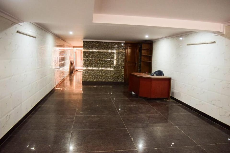One bed,living,kitchen apartment Apartment in Delhi