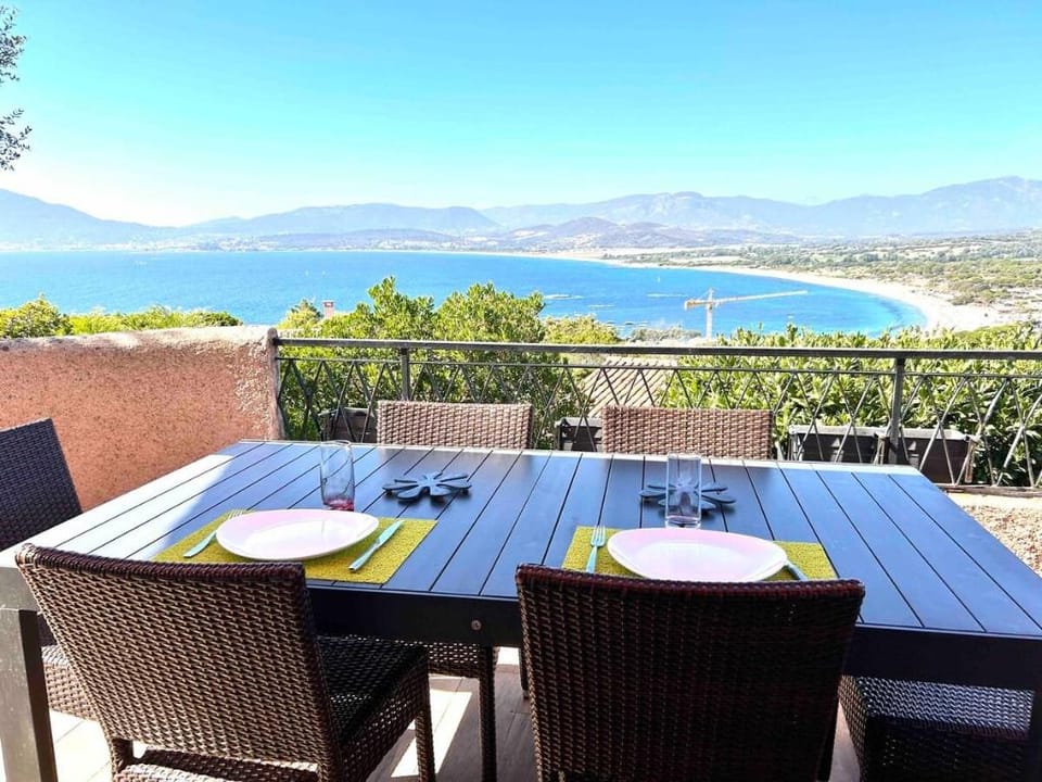 * Romantic getaway in Corsica * Vacation rental in Ajaccio